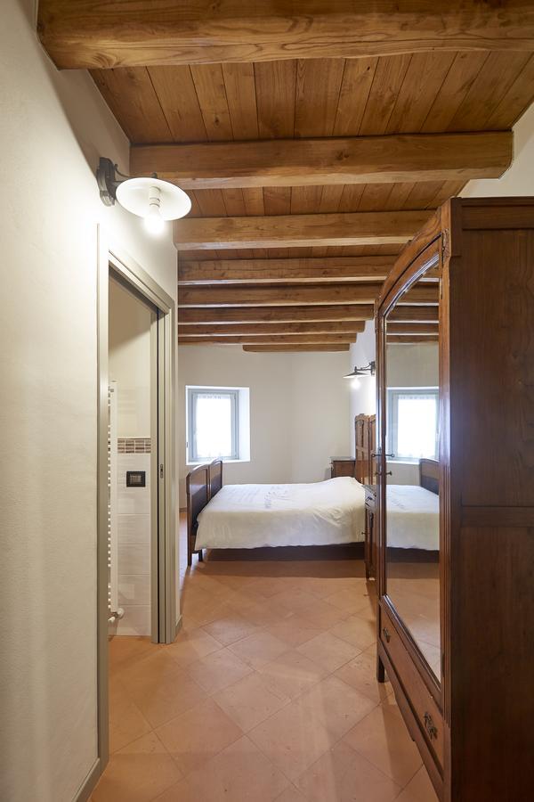 Bed and Breakfast Palazzo Eleonora Monasterolo del Castello Exterior foto