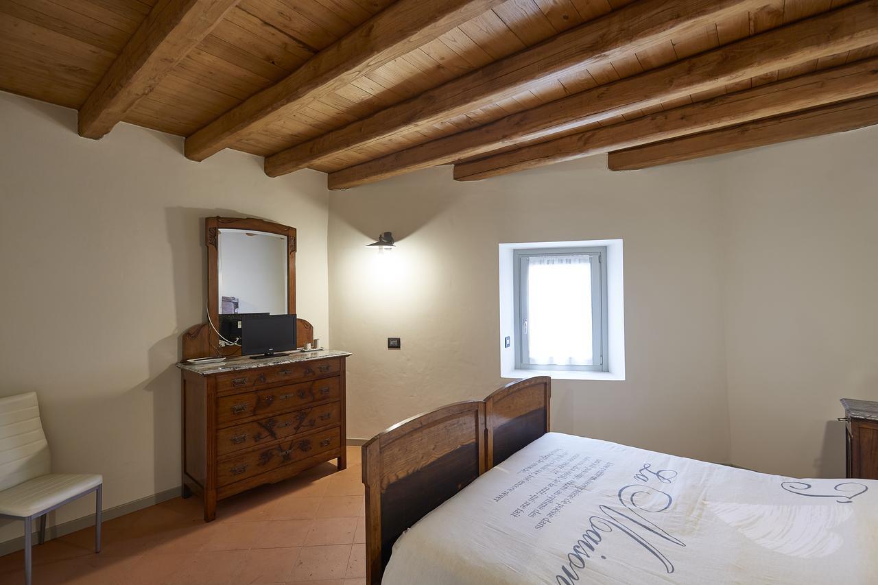 Bed and Breakfast Palazzo Eleonora Monasterolo del Castello Exterior foto
