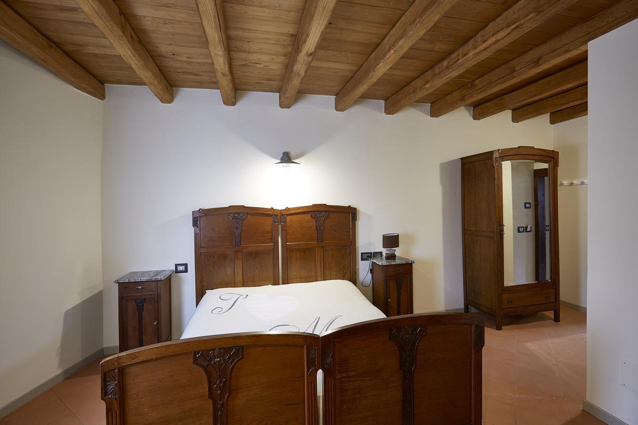 Bed and Breakfast Palazzo Eleonora Monasterolo del Castello Exterior foto
